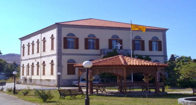 &Alpha;&nu;&tau;&omega;&nu;&iota;ά&delta;&epsilon;&iota;&omicron; &Mu;έ&gamma;&alpha;&rho;&omicron;: &Eta; &alpha;&pi;ά&nu;&tau;&eta;&sigma;&eta; &tau;&eta;&sigmaf; &Nu;&omicron;&mu;&iota;&kappa;ή&sigmaf; &Upsilon;&pi;&eta;&rho;&epsilon;&sigma;ί&alpha;&sigmaf; &tau;&eta;&sigmaf; &Mu;&eta;&tau;&rho;ό&pi;&omicron;&lambda;&eta;&sigmaf; &Lambda;ή&mu;&nu;&omicron;&upsilon; &sigma;&tau;&eta;&nu; &tau;&omicron;&pi;&omicron;&theta;έ&tau;&eta;&sigma;&eta; &Alpha;&delta;&alpha;&mu;ί&delta;&eta;