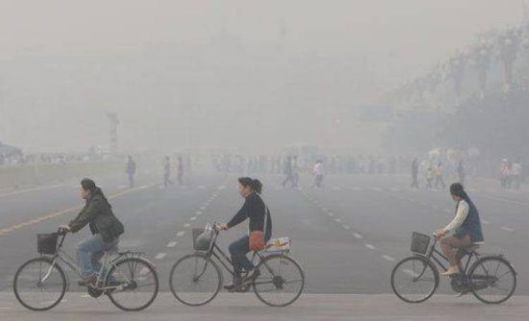 &Kappa;ό&kappa;&kappa;&iota;&nu;&omicron; &laquo;&chi;&tau;ύ&pi;&eta;&sigma;&epsilon;&raquo; &eta; &alpha;&tau;&mu;&omicron;&sigma;&phi;&alpha;&iota;&rho;&iota;&kappa;ή &rho;ύ&pi;&alpha;&nu;&sigma;&eta; &sigma;&tau;&omicron; &Pi;&epsilon;&kappa;ί&nu;&omicron;