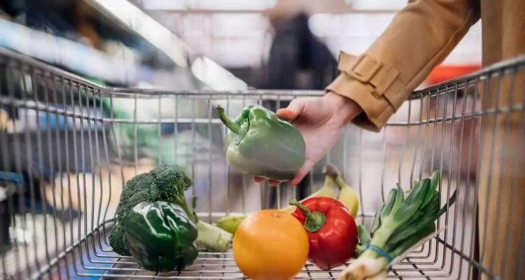 Γιατί υπάρχει έλλειψη ντομάτας και άλλων φρούτων και λαχανικών στο Ηνωμένο Βασίλειο;