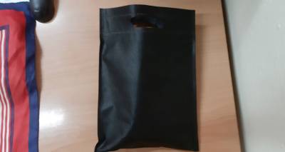 &Lambda;ή&mu;&nu;&omicron;&sigmaf;: &Beta;&rho;έ&theta;&eta;&kappa;&epsilon; &mu;&alpha;ύ&rho;&omicron; &tau;&sigma;&alpha;&nu;&tau;ά&kappa;&iota; &mu;&epsilon; &pi;&rho;&omicron;&sigma;&omega;&pi;&iota;&kappa;ά &alpha;&nu;&tau;&iota;&kappa;&epsilon;ί&mu;&epsilon;&nu;&alpha; &sigma;&tau;&omicron;&nu; &Alpha;&upsilon;&lambda;ώ&nu;&alpha; (photos)