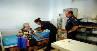 &Sigma;&tau;&omicron;&nu; Ά&gamma;&iota;&omicron; &Epsilon;&upsilon;&sigma;&tau;&rho;ά&tau;&iota;&omicron; &omicron; &laquo;&Pi;&rho;&omicron;&mu;&eta;&theta;έ&alpha;&sigmaf;&raquo; &tau;&omicron;&upsilon; &Pi;&omicron;&lambda;&epsilon;&mu;&iota;&kappa;&omicron;ύ &Nu;&alpha;&upsilon;&tau;&iota;&kappa;&omicron;ύ &mu;&epsilon; &gamma;&iota;&alpha;&tau;&rho;&omicron;ύ&sigmaf;