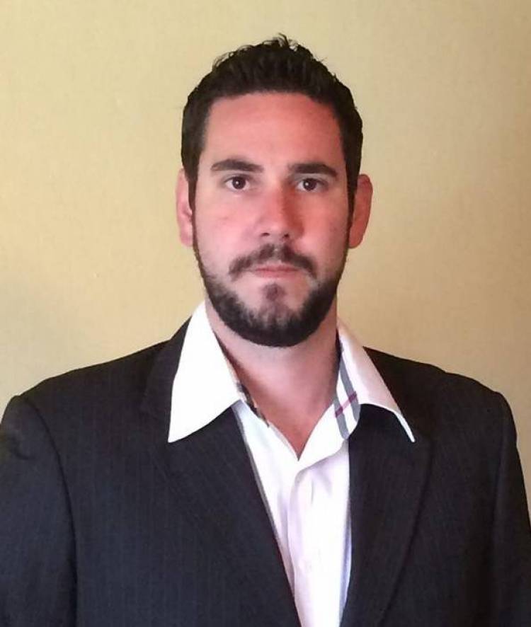 &Zeta;&alpha;&chi;ά&rho;&omega;&phi;: &laquo;&Alpha;&nu;ύ&pi;&alpha;&rho;&kappa;&tau;&eta; &eta; &Pi;&epsilon;&rho;&iota;&phi;&epsilon;&rho;&epsilon;&iota;&alpha;&kappa;ή &Alpha;&rho;&chi;ή &Gamma;&iota;&alpha;&kappa;&alpha;&lambda;ή&raquo;