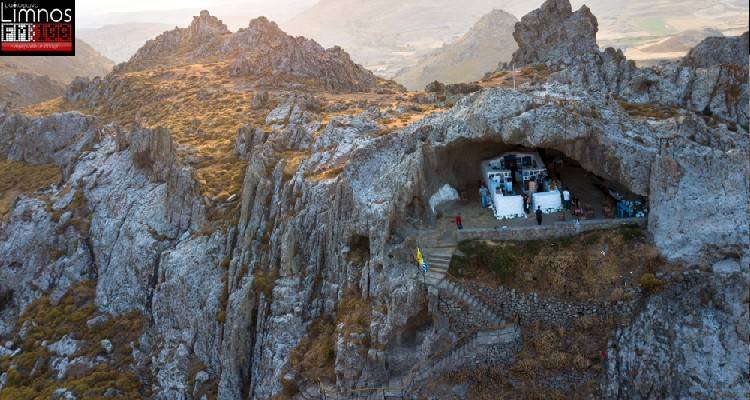 Γιορτάζει η Παναγιά η Κακαβιώτισσα | Το Σάββατο 10/8 η Λειτουργία