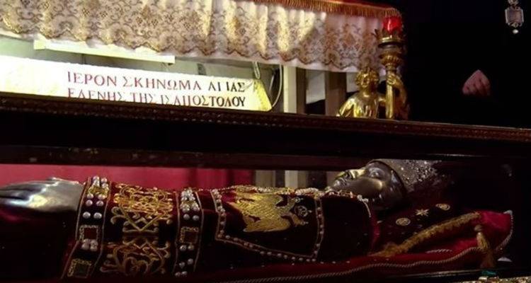 &Sigma;&tau;&eta;&nu; &Alpha;&theta;ή&nu;&alpha; &gamma;&iota;&alpha; &pi;&rho;ώ&tau;&eta; &phi;&omicron;&rho;ά &tau;&omicron; &sigma;&kappa;ή&nu;&omega;&mu;&alpha; &tau;&eta;&sigmaf; &Alpha;&gamma;ί&alpha;&sigmaf; &Epsilon;&lambda;έ&nu;&eta;&sigmaf;