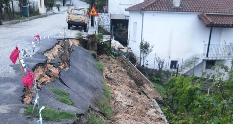 &Eta; &kappa;&alpha;&kappa;&omicron;&kappa;&alpha;&iota;&rho;ί&alpha; &laquo;&chi;&tau;ύ&pi;&eta;&sigma;&epsilon;&raquo; &tau;&alpha; &Mu;&epsilon;&tau;έ&omega;&rho;&alpha;: &Pi;&lambda;&eta;&mu;&mu;ύ&rho;&epsilon;&sigmaf;, &pi;&tau;ώ&sigma;&eta; &beta;&rho;ά&chi;&omega;&nu;, &kappa;&alpha;&theta;ί&zeta;&eta;&sigma;&eta; &sigma;&epsilon; &delta;&rho;ό&mu;&omicron;&upsilon;&sigmaf; [&epsilon;&iota;&kappa;ό&nu;&alpha;]