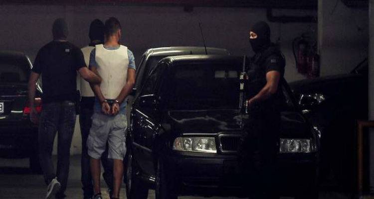 &Sigma;&tau;&omicron; &alpha;&upsilon;&tau;ό&phi;&omega;&rho;&omicron; &omicron;&delta;&eta;&gamma;&omicron;ύ&nu;&tau;&alpha;&iota; &sigma;ή&mu;&epsilon;&rho;&alpha; &omicron;&iota; &Sigma;&alpha;&kappa;&kappa;ά&sigmaf; &kappa;&alpha;&iota; &Sigma;&epsilon;ϊ&sigma;ί&delta;&eta;&sigmaf;