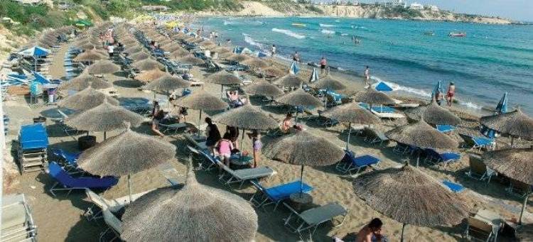 Ενοικιαστήριο σε όλες τις πλαζ - Τις παίρνουν οι δήμοι και τις δίνουν σε ιδιώτες