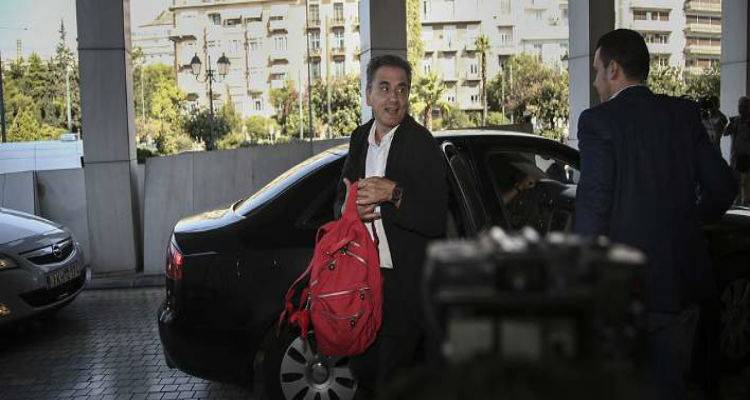 &Mu;&epsilon;ί&zeta;&omega;&nu; &epsilon;&mu;&pi;&lambda;&omicron;&kappa;ή &mu;&epsilon; &tau;&omicron;&nu; &alpha;&kappa;&alpha;&tau;ά&sigma;&chi;&epsilon;&tau;&omicron; &lambda;&omicron;&gamma;&alpha;&rho;&iota;&alpha;&sigma;&mu;ό | &Tau;&iota; &sigma;&upsilon;&nu;έ&beta;&eta; &sigma;&tau;&eta; &delta;&iota;&alpha;&pi;&rho;&alpha;&gamma;&mu;ά&tau;&epsilon;&upsilon;&sigma;&eta;