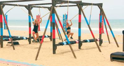 Survivor: &Mu;ά&chi;&eta; &Lambda;έ&sigma;&beta;&omicron;&upsilon; - &Rho;ό&delta;&omicron;&upsilon; &gamma;&iota;&alpha; &tau;&omicron;&nu; &tau;&epsilon;&lambda;&iota;&kappa;ό