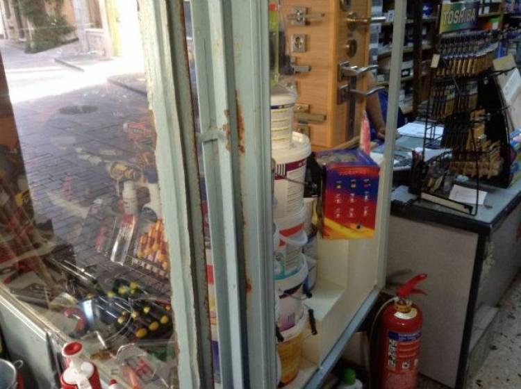 &Kappa;&lambda;&omicron;&pi;έ&sigmaf; &kappa;&alpha;&iota; &upsilon;&lambda;&iota;&kappa;έ&sigmaf; &zeta;&eta;&mu;&iota;έ&sigmaf; &sigma;ή&mu;&epsilon;&rho;&alpha; &sigma;&tau;&eta;&nu; &alpha;&gamma;&omicron;&rho;ά &tau;&eta;&sigmaf; &Mu;ύ&rho;&iota;&nu;&alpha;&sigmaf; (photos)