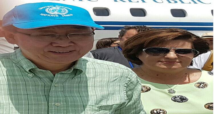 &Sigma;&tau;&eta; &Lambda;έ&sigma;&beta;&omicron; &sigma;ή&mu;&epsilon;&rho;&alpha; &omicron; &Gamma;&epsilon;&nu;&iota;&kappa;ό&sigmaf; &Gamma;&rho;&alpha;&mu;&mu;&alpha;&tau;έ&alpha;&sigmaf; &tau;&omicron;&upsilon; &Omicron;&Eta;&Epsilon; (photos)