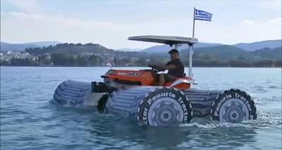 Το ελληνικό τρακτέρ που «οργώνει» τη θάλασσα (video)
