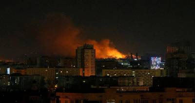 &Rho;&omega;&sigma;&iota;&kappa;ή &epsilon;&iota;&sigma;&beta;&omicron;&lambda;ή &sigma;&tau;&eta;&nu; &Omicron;&upsilon;&kappa;&rho;&alpha;&nu;ί&alpha;: &Tau;&omicron; &Kappa;ί&epsilon;&beta;&omicron; &sigma;&phi;&upsilon;&rho;&omicron;&kappa;&omicron;&pi;&epsilon;ί&tau;&alpha;&iota; &alpha;&lambda;&lambda;ά &alpha;&nu;&tau;&iota;&sigma;&tau;έ&kappa;&epsilon;&tau;&alpha;&iota;