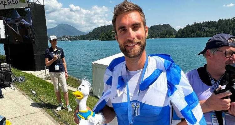 Παγκόσμιος πρωταθλητής ο Ντούσκος, κατέκτησε το χρυσό μετάλλιο στο σκιφ της κωπηλασίας