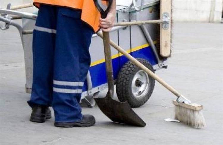 &Pi;&rho;&omicron;&sigma;&lambda;ή&psi;&epsilon;&iota;&sigmaf; 9 &alpha;&tau;ό&mu;&omega;&nu; &alpha;&pi;ό &tau;&omicron; &Delta;ή&mu;&omicron; &Lambda;ή&mu;&nu;&omicron;&upsilon;