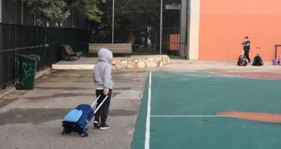 &Sigma;&chi;&omicron;&lambda;&epsilon;ί&alpha;- &Chi;&tau;ύ&pi;&eta;&sigma;&epsilon; &tau;&omicron; &pi;&rho;ώ&tau;&omicron; &kappa;&omicron;&upsilon;&delta;&omicron;ύ&nu;&iota; &sigma;&epsilon; &delta;&eta;&mu;&omicron;&tau;&iota;&kappa;ά &kappa;&alpha;&iota; &nu;&eta;&pi;&iota;&alpha;&gamma;&omega;&gamma;&epsilon;ί&alpha;