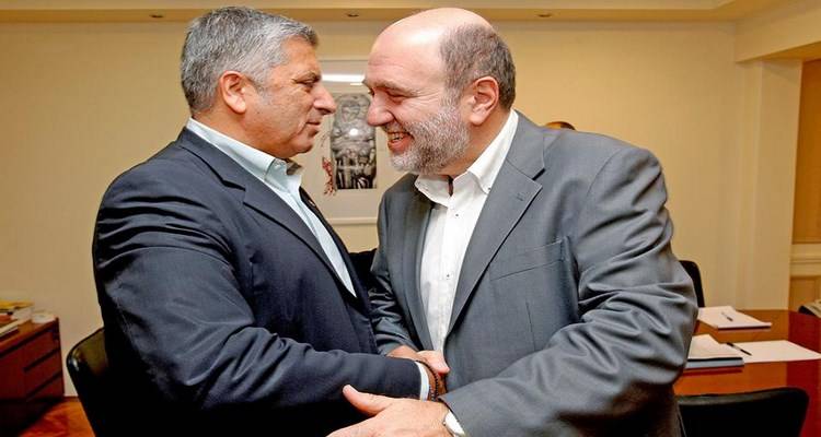 &laquo;&Nu;&alpha;&iota;&raquo; &mu;&epsilon; &gamma;&kappa;&rho;ί&nu;&iota;&alpha; &alpha;&pi;ό &tau;&omicron;&upsilon;&sigmaf; &gamma;&iota;&alpha;&tau;&rho;&omicron;ύ&sigmaf; &sigma;&tau;&eta; &chi;&rho;ή&sigma;&eta; &pi;&lambda;&alpha;&sigma;&tau;&iota;&kappa;&omicron;ύ &chi;&rho;ή&mu;&alpha;&tau;&omicron;&sigmaf;
