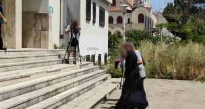 &Sigma;&omicron;&kappa; &sigma;&tau;&omicron; &Alpha;&gamma;&rho;ί&nu;&iota;&omicron; &mu;&epsilon; &tau;&omicron;&nu; &iota;&epsilon;&rho;έ&alpha; &pi;&omicron;&upsilon; &sigma;&upsilon;&nu;&epsilon;&lambda;ή&phi;&theta;&eta; &gamma;&iota;&alpha; &beta;&iota;&alpha;&sigma;&mu;ό &alpha;&nu;ή&lambda;&iota;&kappa;&eta;&sigmaf; | &Tau;&omicron;&nu; &kappa;&alpha;&tau;ή&gamma;&gamma;&epsilon;&iota;&lambda;&alpha;&nu; &delta;ύ&omicron; &alpha;&delta;&epsilon;&lambda;&phi;έ&sigmaf;