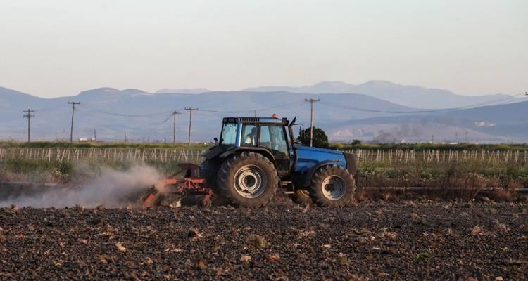 Bαλβίδα εκτόνωσης για αγρότες και κτηνοτρόφους οι πρώτες πληρωμές επιδοτήσεων - Σήμερα το ραντεβού βουλευτών με τον Τσιάρα