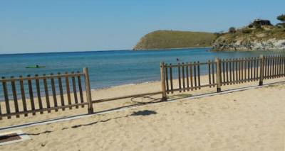 &Lambda;ή&mu;&nu;&omicron;&sigmaf;: &Alpha;&sigma;&upsilon;&nu;&epsilon;ί&delta;&eta;&tau;&omicron;&iota; &pi;&rho;&omicron;&kappa;ά&lambda;&epsilon;&sigma;&alpha;&nu; &epsilon;&kappa;&tau;&epsilon;&tau;&alpha;&mu;έ&nu;&epsilon;&sigmaf; &phi;&theta;&omicron;&rho;έ&sigmaf; &sigma;&epsilon; &pi;&epsilon;&rho;ί&phi;&rho;&alpha;&xi;&eta; &pi;&alpha;&iota;&delta;&iota;&kappa;ή&sigmaf; &chi;&alpha;&rho;ά&sigmaf; (photos)