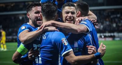 &Epsilon;&lambda;&lambda;ά&delta;&alpha;-&Kappa;&alpha;&zeta;&alpha;&kappa;&sigma;&tau;ά&nu; 5-0: &Pi;&epsilon;&nu;&tau;ά&sigma;&phi;&alpha;&iota;&rho;&eta; &eta; &laquo;&gamma;&alpha;&lambda;&alpha;&nu;ό&lambda;&epsilon;&upsilon;&kappa;&eta;&raquo;, &pi;έ&rho;&alpha;&sigma;&epsilon; &sigma;&tau;&omicron;&nu; &tau;&epsilon;&lambda;&iota;&kappa;ό &kappa;&alpha;&iota; &laquo;&beta;&lambda;έ&pi;&epsilon;&iota;&raquo; EURO 2024