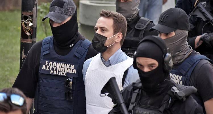 Εγκλημα στα Γλυκά Νερά | Παραπέμπτεται σε δίκη ο Μπάμπης Αναγνωστόπουλος, βούλευμα-καταπέλτης