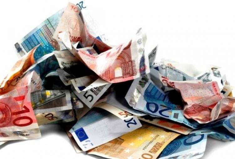 700.000 &epsilon;&pi;&iota;&delta;ό&mu;&alpha;&tau;&alpha; &pi;&rho;&iota;&nu; &tau;&omicron; &Pi;ά&sigma;&chi;&alpha; | &Pi;&omicron;&iota;&omicron;&iota; &theta;&alpha; &epsilon;&iota;&sigma;&pi;&rho;ά&xi;&omicron;&upsilon;&nu; έ&omega;&sigmaf; 980 &epsilon;&upsilon;&rho;ώ