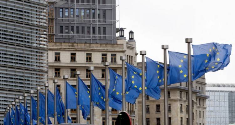 Κορωνοϊός-Κομισιόν: Μονομερές άνοιγμα εξωτερικών συνόρων υπονομεύει τη συνοχή της ΕΕ