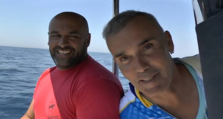 &Sigma;&tau;έ&lambda;&iota;&omicron;&sigmaf; &Rho;ό&kappa;&kappa;&omicron;&sigmaf;: &Sigma;&upsilon;&gamma;&kappa;&iota;&nu;&epsilon;ί &gamma;&iota;&alpha; &tau;&eta;&nu; &alpha;&pi;ώ&lambda;&epsilon;&iota;&alpha; &tau;&omicron;&upsilon; &alpha;&delta;&epsilon;&lambda;&phi;&omicron;ύ &tau;&omicron;&upsilon; &ndash; &laquo;&Alpha;&nu; &mu;&epsilon; έ&beta;&lambda;&epsilon;&pi;&epsilon; &tau;ώ&rho;&alpha;&hellip;&raquo;