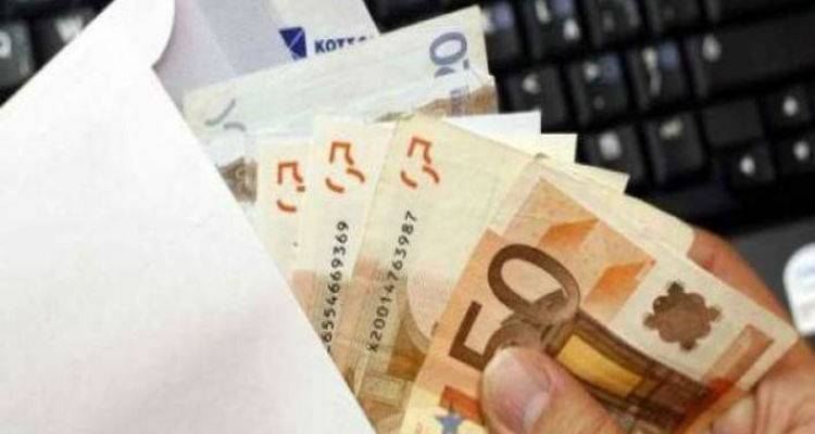 &Pi;&omicron;&iota;&omicron;&iota; &delta;&iota;&kappa;&alpha;&iota;&omicron;ύ&nu;&tau;&alpha;&iota; &tau;&omicron; &delta;ώ&rho;&omicron; &Pi;ά&sigma;&chi;&alpha; &kappa;&alpha;&iota; &pi;ώ&sigmaf; &upsilon;&pi;&omicron;&lambda;&omicron;&gamma;ί&zeta;&epsilon;&tau;&alpha;&iota; | &Tau;&iota; &iota;&sigma;&chi;ύ&epsilon;&iota; &gamma;&iota;&alpha; &tau;&omicron;&upsilon;&sigmaf; &alpha;&nu;έ&rho;&gamma;&omicron;&upsilon;&sigmaf; &tau;&omicron;&upsilon; &Omicron;&Alpha;&Epsilon;&Delta;