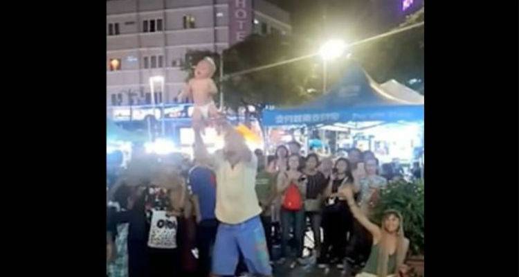 &Alpha;&sigma;&upsilon;&nu;&epsilon;ί&delta;&eta;&tau;&omicron;&iota; &gamma;&omicron;&nu;&epsilon;ί&sigmaf; έ&kappa;&alpha;&nu;&alpha;&nu; &delta;&eta;&mu;ό&sigma;&iota;&omicron; &pi;&alpha;&iota;&chi;&nu;ί&delta;&iota; &tau;&omicron; 4 &mu;&eta;&nu;ώ&nu; &beta;&rho;έ&phi;&omicron;&sigmaf; &tau;&omicron;&upsilon;&sigmaf; &gamma;&iota;&alpha; &nu;&alpha; &chi;&rho;&eta;&mu;&alpha;&tau;&omicron;&delta;&omicron;&tau;ή&sigma;&omicron;&upsilon;&nu; &tau;&omicron; &tau;&alpha;&xi;ί&delta;&iota; &tau;&omicron;&upsilon;&sigmaf;