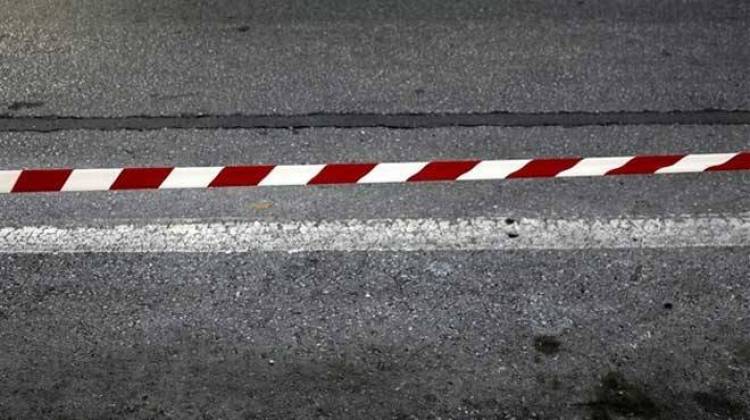 &Mu;ύ&rho;&iota;&nu;&alpha; - &Kappa;&omicron;&nu;&tau;&iota;ά &mu;έ&sigma;&omega; &Lambda;&iota;&beta;&alpha;&delta;&omicron;&chi;&omega;&rho;ί&omicron;&upsilon; &tau;&eta;&nu; &Kappa;&upsilon;&rho;&iota;&alpha;&kappa;ή | &Kappa;&lambda;&epsilon;ί&nu;&epsilon;&iota; &eta; &epsilon;ί&sigma;&omicron;&delta;&omicron;&sigmaf; &tau;&omicron;&upsilon; &Theta;ά&nu;&omicron;&upsilon;&sigmaf;