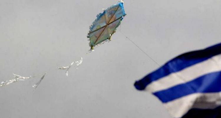 &Kappa;&alpha;&theta;&alpha;&rho;ά &Delta;&epsilon;&upsilon;&tau;έ&rho;&alpha;: &Tau;&iota; &gamma;&iota;&omicron;&rho;&tau;ά&zeta;&omicron;&upsilon;&mu;&epsilon; | &Pi;&omicron;&iota;&alpha; &epsilon;ί&nu;&alpha;&iota; &tau;&alpha; έ&theta;&iota;&mu;&alpha; &sigma;&epsilon; ό&lambda;&eta; &tau;&eta;&nu; &Epsilon;&lambda;&lambda;ά&delta;&alpha;