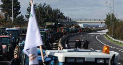 &Omicron;&iota; &alpha;&gamma;&rho;ό&tau;&epsilon;&sigmaf; &kappa;&lambda;&epsilon;ί&nu;&omicron;&upsilon;&nu; &sigma;ή&mu;&epsilon;&rho;&alpha; &kappa;&alpha;&iota; &tau;&omicron; &tau;&epsilon;&lambda;&omega;&nu;&epsilon;ί&omicron; &tau;&omicron;&upsilon; &Pi;&rho;&omicron;&mu;&alpha;&chi;ώ&nu;&alpha;, &epsilon;&xi;&epsilon;&tau;ά&zeta;&omicron;&upsilon;&nu; &sigma;&kappa;&lambda;ή&rho;&upsilon;&nu;&sigma;&eta; &tau;&eta;&sigmaf; &sigma;&tau;ά&sigma;&eta;&sigmaf; &tau;&omicron;&upsilon;&sigmaf;