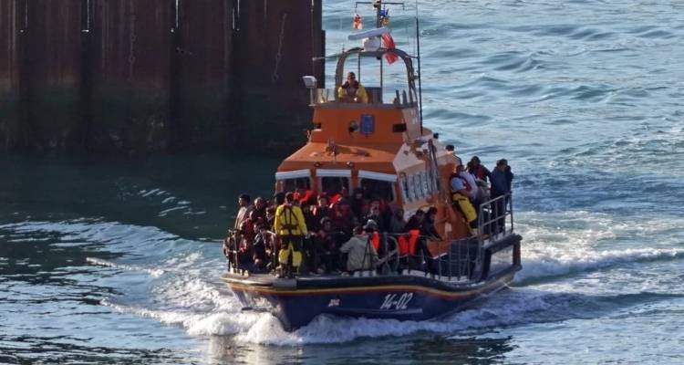 &Beta;&rho;&epsilon;&tau;&alpha;&nu;ί&alpha; : O &alpha;&rho;&iota;&theta;&mu;ό&sigmaf; &tau;&omega;&nu; &pi;&alpha;&rho;ά&tau;&upsilon;&pi;&omega;&nu; &mu;&epsilon;&tau;&alpha;&nu;&alpha;&sigma;&tau;ώ&nu; &alpha;&pi;ό &tau;&eta; &Theta;ά&lambda;&alpha;&sigma;&sigma;&alpha; &tau;&eta;&sigmaf; &Mu;ά&gamma;&chi;&eta;&sigmaf; έ&chi;&epsilon;&iota; &pi;&epsilon;&rho;&iota;&omicron;&rho;&iota;&sigma;&theta;&epsilon;ί &delta;&epsilon;ί&chi;&nu;&omicron;&upsilon;&nu; &tau;&alpha;  &epsilon;&pi;ί&sigma;&eta;&mu;&alpha; &kappa;&upsilon;&beta;&epsilon;&rho;&nu;&eta;&tau;&iota;&kappa;ά &sigma;&tau;&omicron;&iota;&chi;&epsilon;ί&alpha; &gamma;&iota;&alpha; &tau;&omicron; 2023