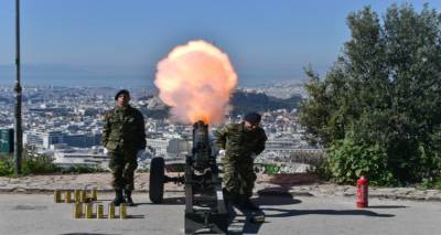 &Epsilon;&nu;&tau;&upsilon;&pi;&omega;&sigma;&iota;&alpha;&kappa;έ&sigmaf; &epsilon;&iota;&kappa;&omicron;&nu;έ&sigmaf; &sigma;&tau;&omicron; &pi;&upsilon;&rho;&omicron;&beta;&omicron;&lambda;&epsilon;ί&omicron; &tau;&omicron;&upsilon; &Lambda;&upsilon;&kappa;&alpha;&beta;&eta;&tau;&tau;&omicron;ύ: 21 &beta;&omicron;&lambda;έ&sigmaf; &gamma;&iota;&alpha; &tau;&eta;&nu; 25&eta; &Mu;&alpha;&rho;&tau;ί&omicron;&upsilon;