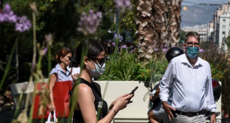 Κορωνοϊός: Καμπανάκι για την έκρηξη κρουσμάτων | Αυξήθηκαν οι διασωληνωμένοι, οι αριθμοί που προκάλεσαν ανησυχία