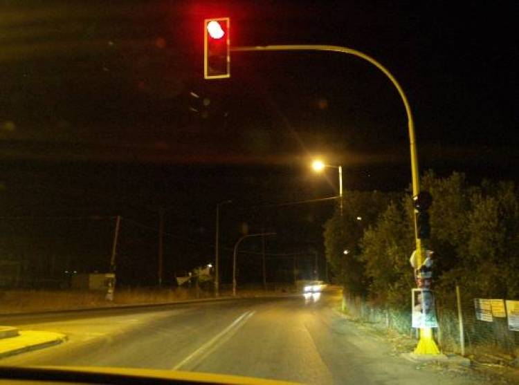 &Kappa;&alpha;&tau; &epsilon;&xi;&alpha;&kappa;&omicron;&lambda;&omicron;ύ&theta;&eta;&sigma;&eta; &omicron;&iota; &pi;&alpha;&rho;&alpha;&beta;ά&sigma;&epsilon;&iota;&sigmaf; &sigma;&tau;&omicron; &phi;&alpha;&nu;ά&rho;&iota; &tau;&omicron;&upsilon; &Lambda;&iota;&beta;&alpha;&delta;&omicron;&chi;&omega;&rho;ί&omicron;&upsilon;