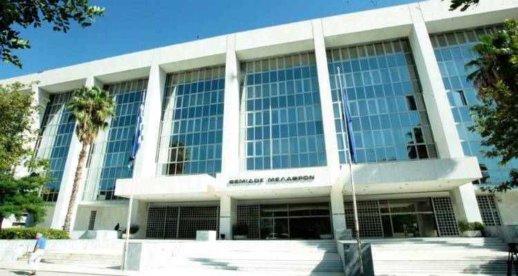 &laquo;&Beta;ό&mu;&beta;&alpha;&raquo; &alpha;&pi;ό &tau;&omicron;&nu; &Alpha;&rho;&epsilon;&iota;&omicron; &Pi;ά&gamma;&omicron; &gamma;&iota;&alpha; &tau;&omicron; &Sigma;&kappa;&omicron;&pi;&iota;&alpha;&nu;ό: &laquo;&Alpha;&nu;&upsilon;&pi;ό&sigma;&tau;&alpha;&tau;&alpha; &tau;&alpha; &pi;&epsilon;&rho;ί &mu;&alpha;&kappa;&epsilon;&delta;&omicron;&nu;&iota;&kappa;ή&sigmaf; &epsilon;&theta;&nu;ό&tau;&eta;&tau;&alpha;&sigmaf; &kappa;&alpha;&iota; &gamma;&lambda;ώ&sigma;&sigma;&alpha;&sigmaf;&raquo;
