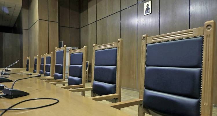 Καθηγητής ΤΕΙ στις Σέρρες ζητούσε... χρήματα από σπουδαστές για να τους περάσει -Καταδικάστηκε σε κάθειρξη 8 ετών