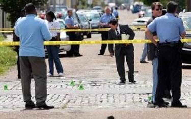 &Tau;&rho;&alpha;&upsilon;&mu;&alpha;&tau;ί&epsilon;&sigmaf; &alpha;&pi;ό &pi;&upsilon;&rho;&omicron;&beta;&omicron;&lambda;&iota;&sigma;&mu;&omicron;ύ&sigmaf; &epsilon;&nu; &mu;έ&sigma;&omega; &pi;&alpha;&rho;έ&lambda;&alpha;&sigma;&eta;&sigmaf; &sigma;&tau;&eta;&nu; &Nu;έ&alpha; &Omicron;&rho;&lambda;&epsilon;ά&nu;&eta;