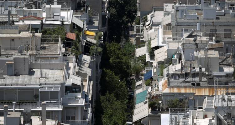 Σε θέσεις «μάχης» τράπεζες και δανειολήπτες για την προστασία της πρώτης κατοικίας