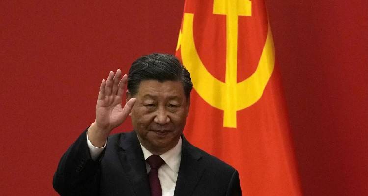 Τρίτη θητεία εξασφάλισε και επίσημα ο Σι Τζινπίνγκ: «Ο κόσμος έχει ανάγκη την Κίνα»