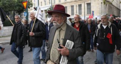 &Epsilon;&rho;&chi;&epsilon;&tau;&alpha;&iota; &omicron; e-&Epsilon;&Phi;&Kappa;&Alpha; &alpha;&pi;ό 1&eta; &Mu;&alpha;&rho;&tau;ί&omicron;&upsilon;: &Mu;&epsilon; &psi;&eta;&phi;&iota;&alpha;&kappa;ή &sigma;ύ&nu;&tau;&alpha;&xi;&eta; &kappa;&alpha;&iota; έ&nu;&tau;&alpha;&xi;&eta; &tau;&omicron;&upsilon; &Epsilon;&Tau;&Epsilon;&Alpha;&Epsilon;&Pi;