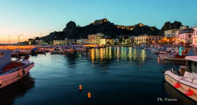 &Lambda;ή&mu;&nu;&omicron;&sigmaf;: έ&nu;&alpha; &kappa;&omicron;&mu;&beta;&iota;&kappa;ό &sigma;&eta;&mu;&epsilon;ί&omicron; &omicron;&mu;&omicron;&rho;&phi;&iota;ά&sigmaf; &tau;&omicron;&upsilon; &Alpha;&rho;&chi;&iota;&pi;&epsilon;&lambda;ά&gamma;&omicron;&upsilon;&sigmaf; (photos)