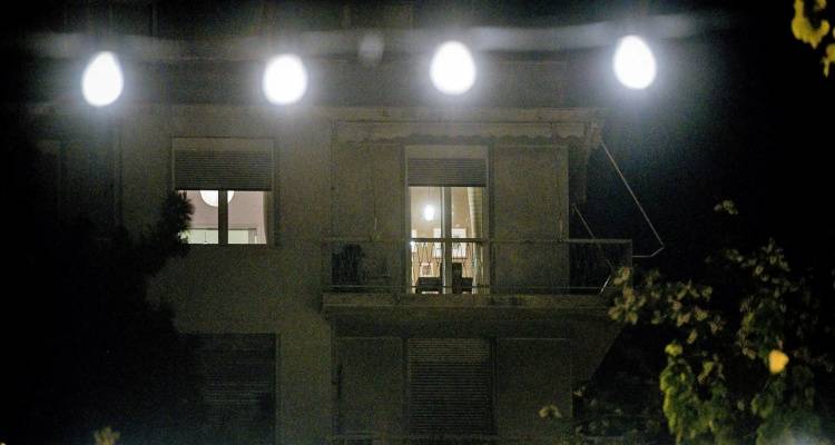 &Omicron;&iota; &epsilon;&pi;&iota;&delta;&omicron;&tau;ή&sigma;&epsilon;&iota;&sigmaf; &Sigma;&epsilon;&pi;&tau;&epsilon;&mu;&beta;&rho;ί&omicron;&upsilon; &gamma;&iota;&alpha; &tau;&omicron; &eta;&lambda;&epsilon;&kappa;&tau;&rho;&iota;&kappa;ό &rho;&epsilon;ύ&mu;&alpha; -4,8 &lambda;&epsilon;&pi;&tau;ά/Kwh &gamma;&iota;&alpha; &tau;&alpha; &kappa;&omicron;&iota;&nu;&omega;&nu;&iota;&kappa;ά &tau;&iota;&mu;&omicron;&lambda;ό&gamma;&iota;&alpha;, 1,4 &lambda;&epsilon;&pi;&tau;ά &sigma;&tau;&alpha; &omicron;&iota;&kappa;&iota;&alpha;&kappa;ά