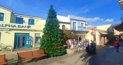 &Pi;&rho;&omicron;&sigmaf; &phi;&omega;&tau;&alpha;&gamma;ώ&gamma;&eta;&sigma;&eta; &tau;&omicron; &delta;έ&nu;&tau;&rho;&omicron; &sigma;&tau;&eta; &Mu;ύ&rho;&iota;&nu;&alpha;