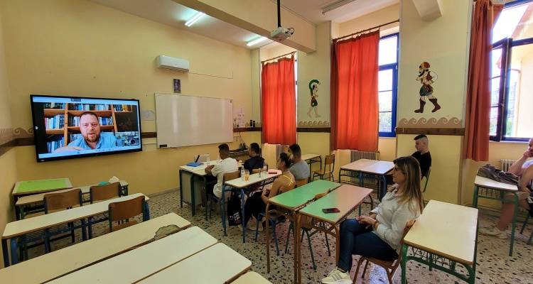 Λήμνος και Κρήτη ενώθηκαν διαδικτυακά | Διάλεξη του δημοσιογράφου Γιάννη Χαραλαμπίδη στους σπουδαστές της ΣΑΕΚ