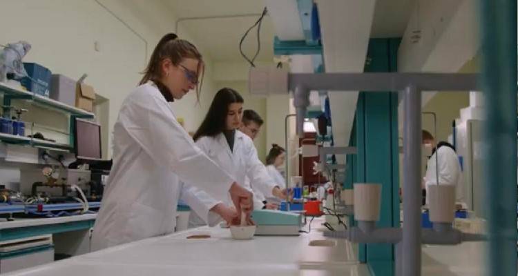 &Sigma;&pi;&omicron;ύ&delta;&alpha;&sigma;&epsilon; &kappa;&iota; &epsilon;&sigma;ύ &sigma;&tau;&omicron; &Pi;&alpha;&nu;&epsilon;&pi;&iota;&sigma;&tau;&eta;&mu;&iota;&alpha;&kappa;ό &Tau;&mu;ή&mu;&alpha; &tau;&eta;&sigmaf; &Lambda;ή&mu;&nu;&omicron;&upsilon;!