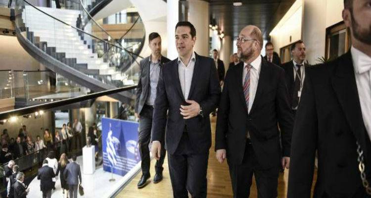 &Mu;&pi;&alpha;&rho;ά&zeta; &epsilon;&pi;&alpha;&phi;ώ&nu; &Tau;&sigma;ί&pi;&rho;&alpha; &sigma;&tau;&iota;&sigmaf; &Beta;&rho;&upsilon;&xi;έ&lambda;&lambda;&epsilon;&sigmaf; | &Alpha;&nu;&eta;&sigma;&upsilon;&chi;ί&alpha; &gamma;&iota;&alpha; &tau;&iota;&sigmaf; &epsilon;&pi;&iota;&pi;&tau;ώ&sigma;&epsilon;&iota;&sigmaf; &tau;&omicron;&upsilon; Brexit &sigma;&tau;&eta;&nu; &Epsilon;&lambda;&lambda;ά&delta;&alpha;
